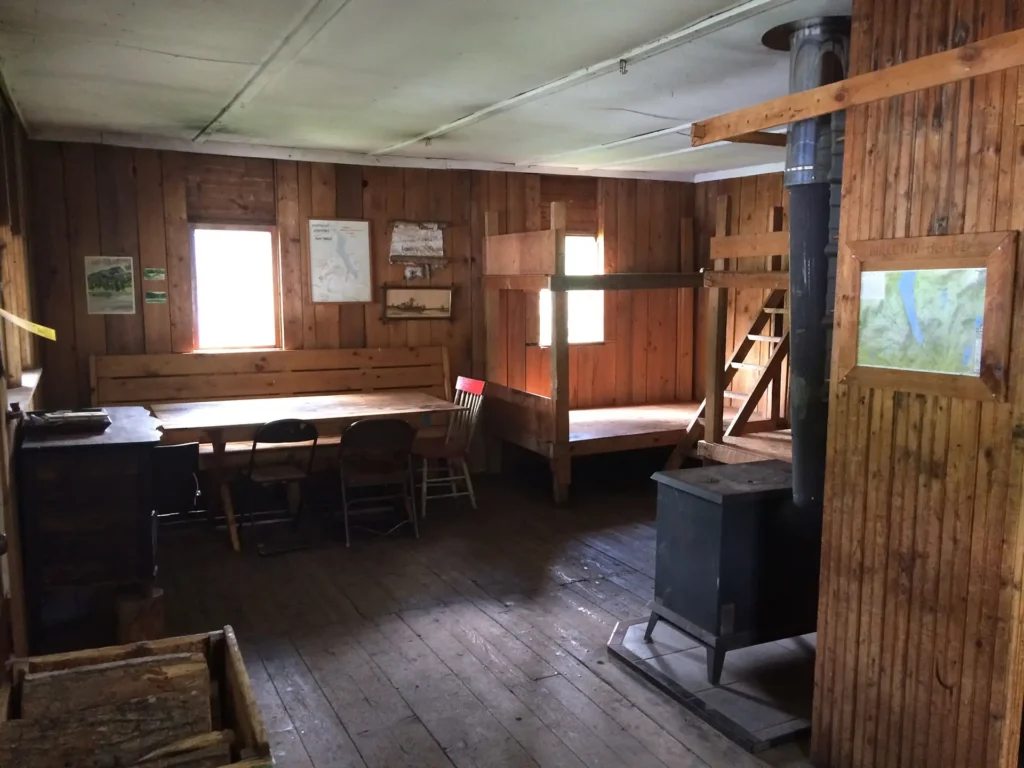 Cabins_Hadsel Mares Cabin Interior 1