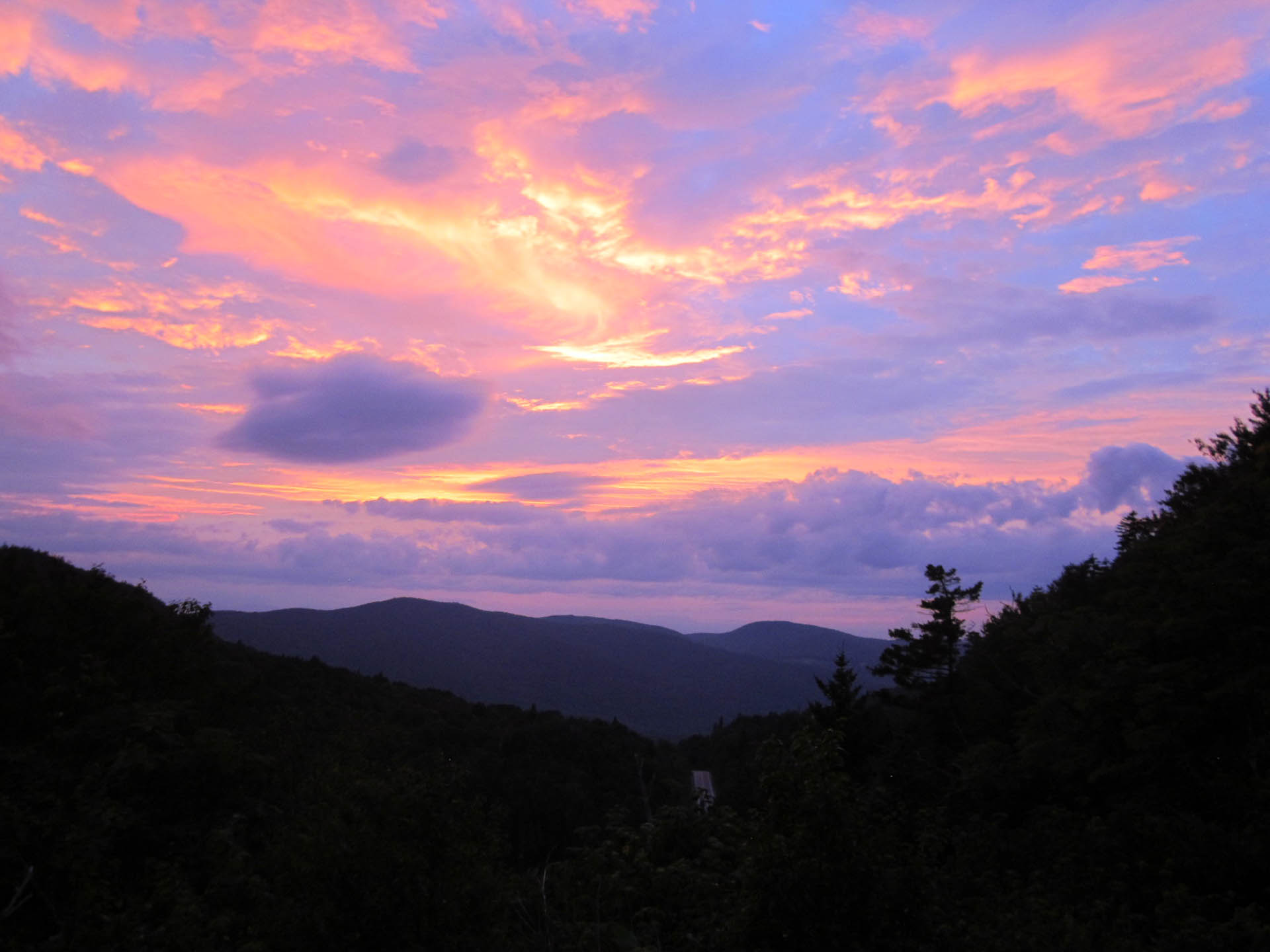 2026 Photo Contest: Vote for Hikers’ Choice