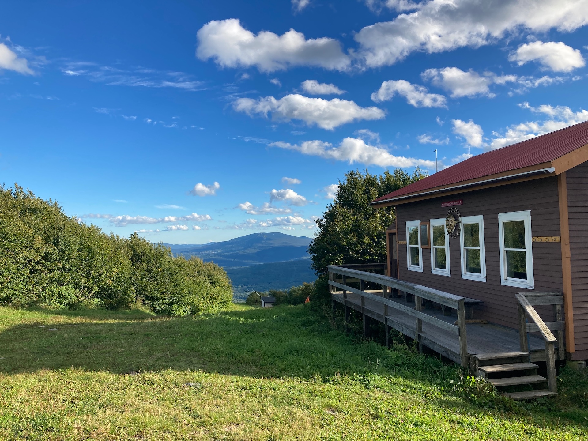 bromley mountain ski patrol hut